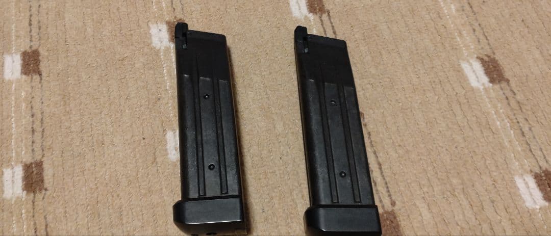 ハイキャパ5.1 D.O.R CAL .45 GBB 予備マガジン付