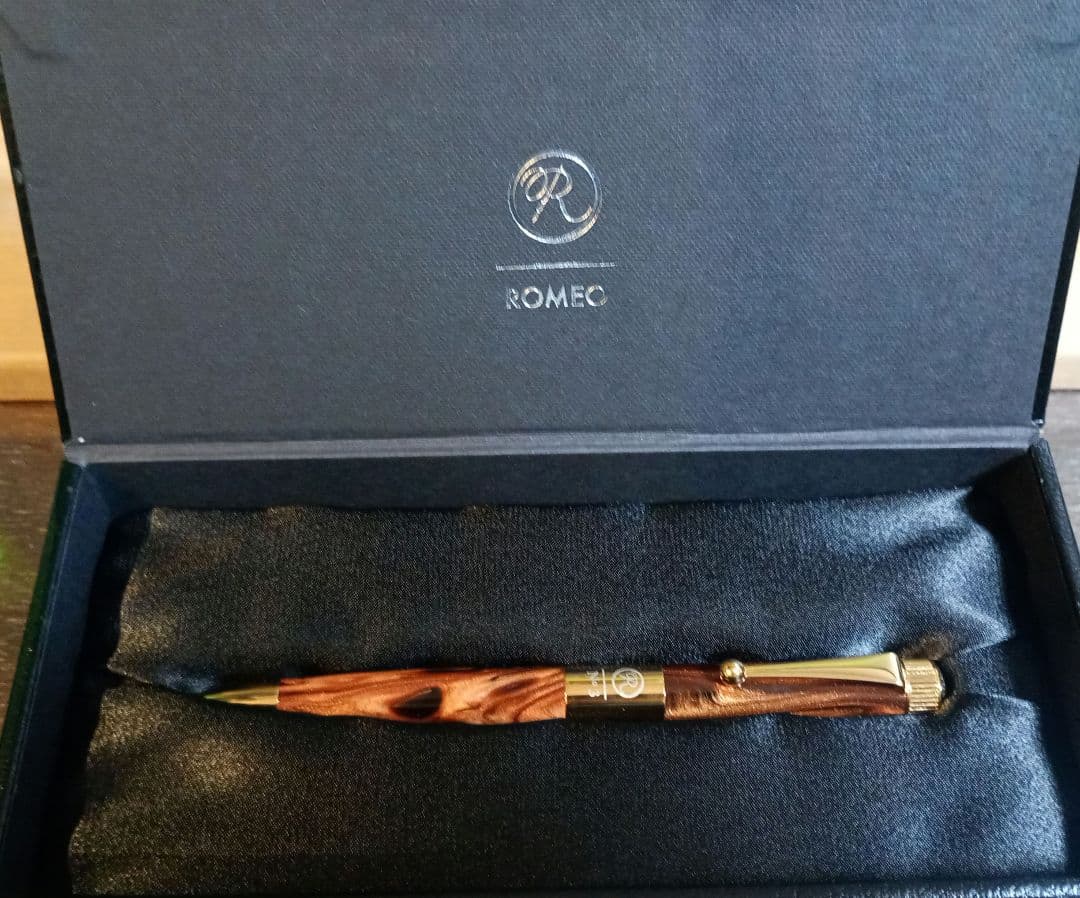 ロメオNo.3 　オーリックアンバー　2024年限定色