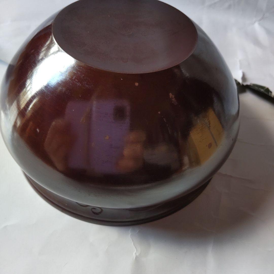 風炉師 鳳泉 作 鵬雲斎好 唐草彫 建水 唐銅製 共箱 茶道具 茶器 美品 です