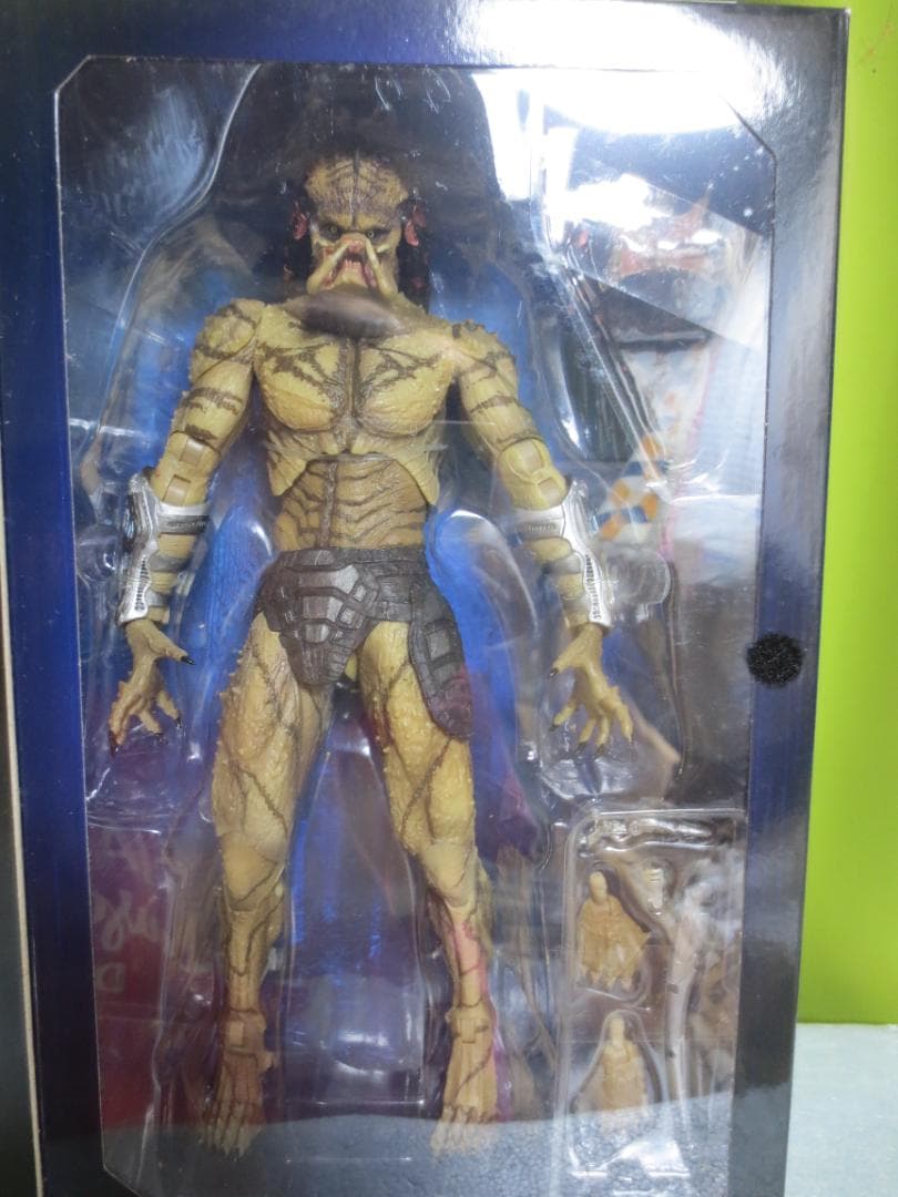 NECA　ネカ　アサシンプレデター　DXアクションフィギュア　正規品