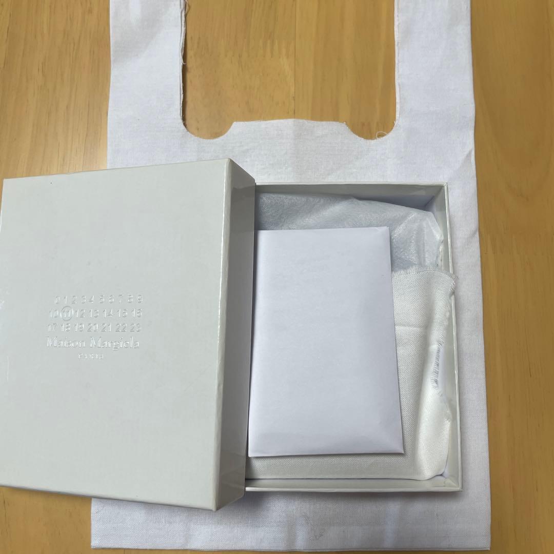 【新品・未使用】Maison Margiela AirPods ケース