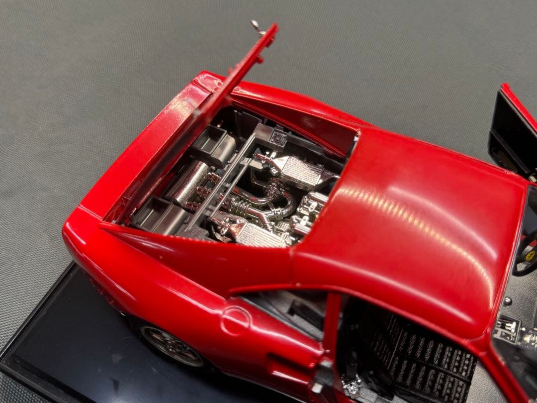 Ferrari 308 1/18スケール ミニカー