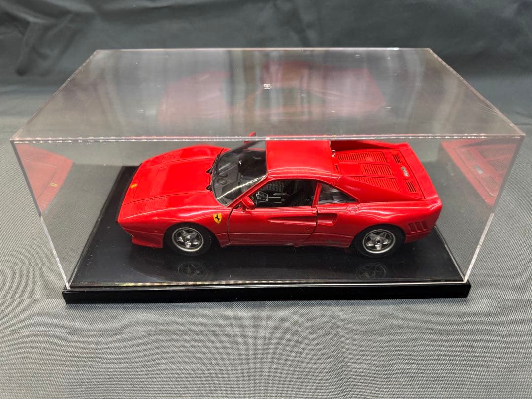 Ferrari 308 1/18スケール ミニカー