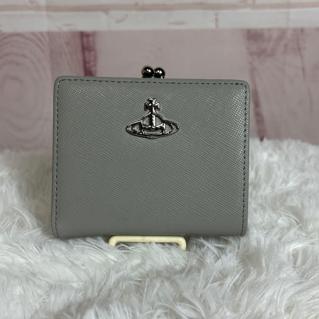 【人気・新品未使用】ヴィヴィアンウエストウッド 二つ折財布　グレー クリスマス