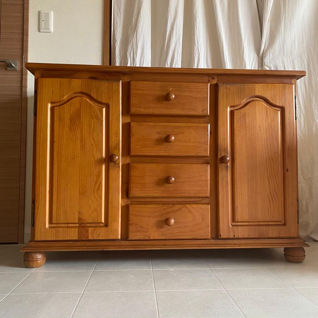 カントリー　パイン材　キャビネット　サイドボード　アンティーク　丸脚　家具