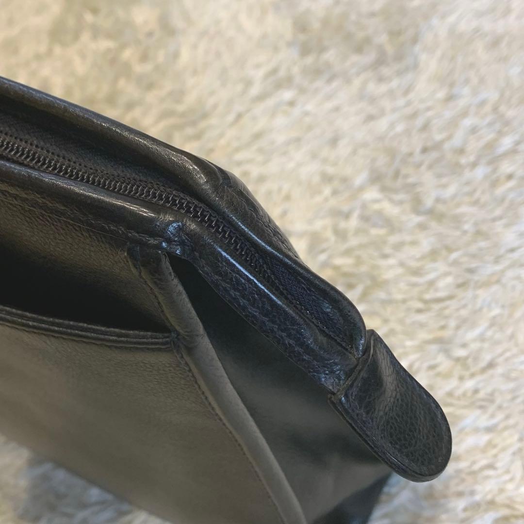 極美品✨イルビゾンテ　ビジネスバッグ　オールレザー　A4 ロゴ型押し　ブラック