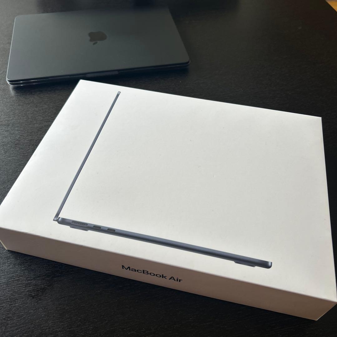 MacBook Air M2 256GB ミッドナイト