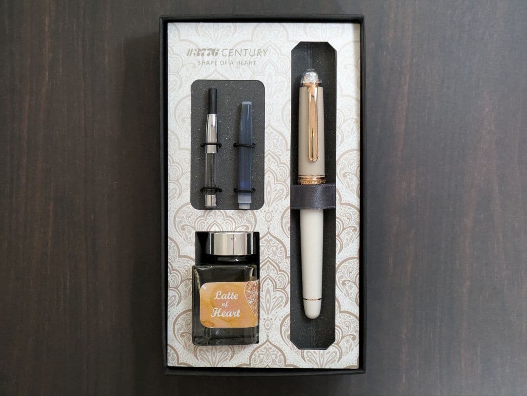 プラチナ万年筆 #3776センチュリー EF シェイプ・オブ・ハート チャイラテ