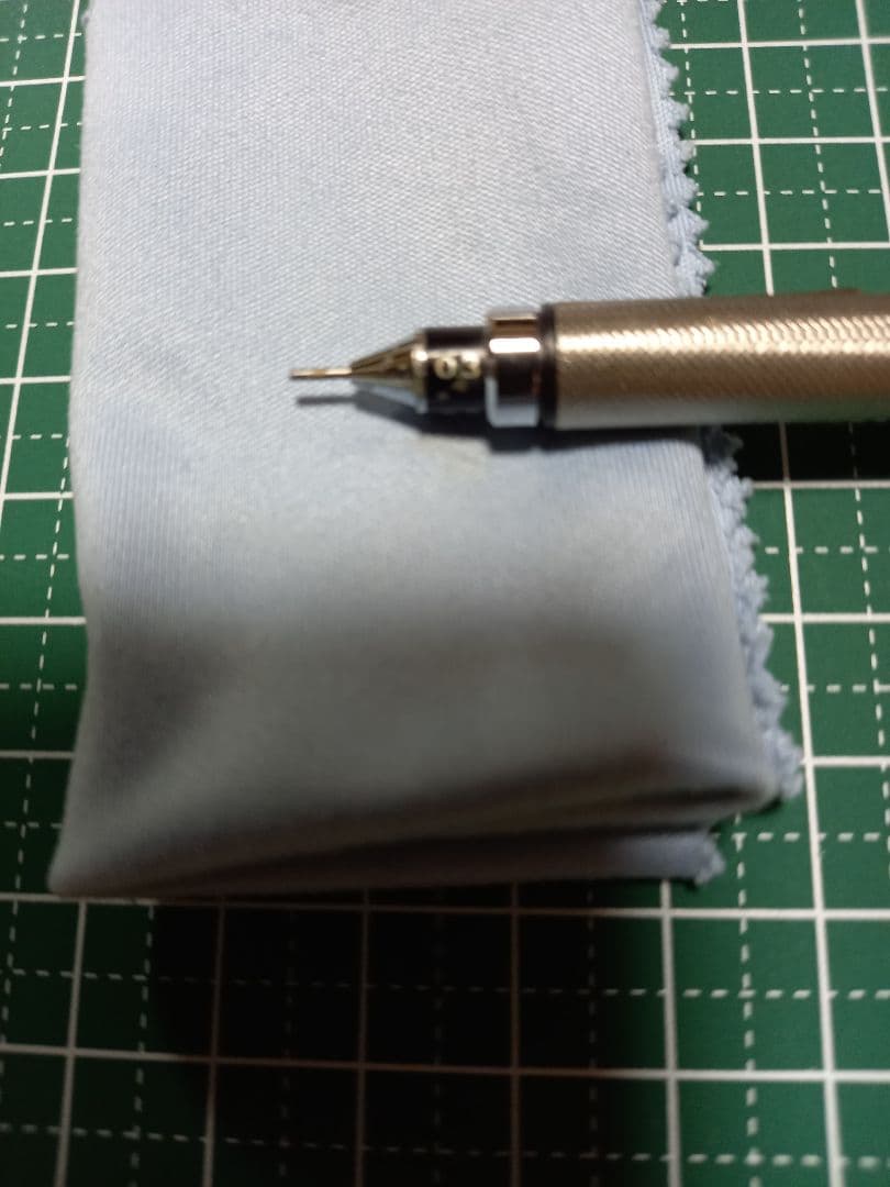 こ*い様 廃盤　ハイユニ　Hi-uni　3051FFシャープペンシル 0.3mm