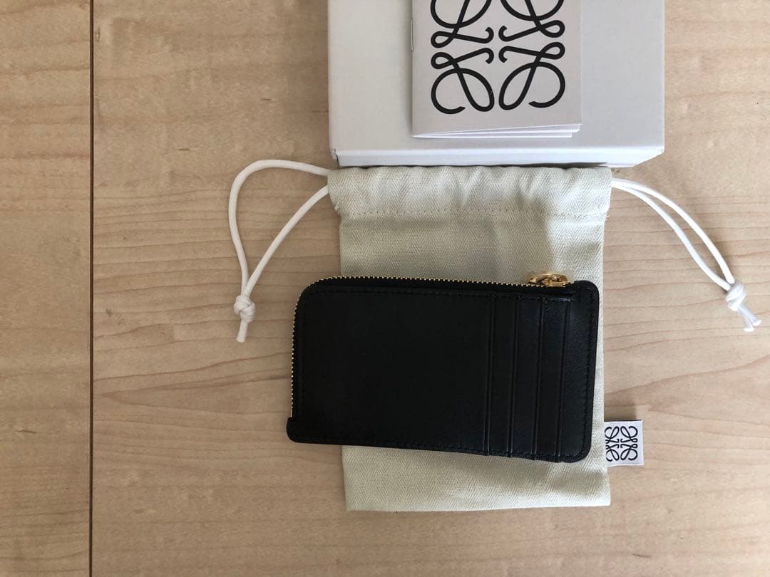 新品　ロエベ　ホルダーペブル