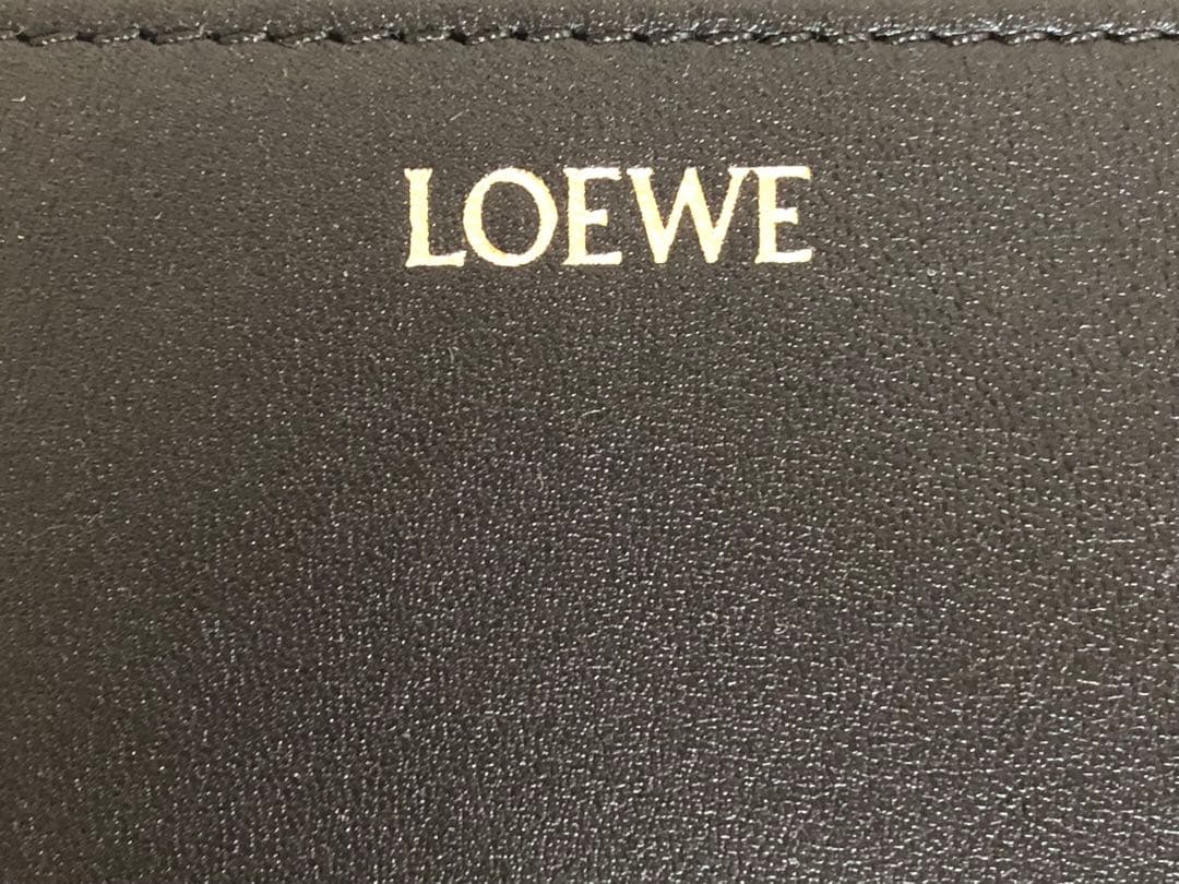 新品　ロエベ　ホルダーペブル