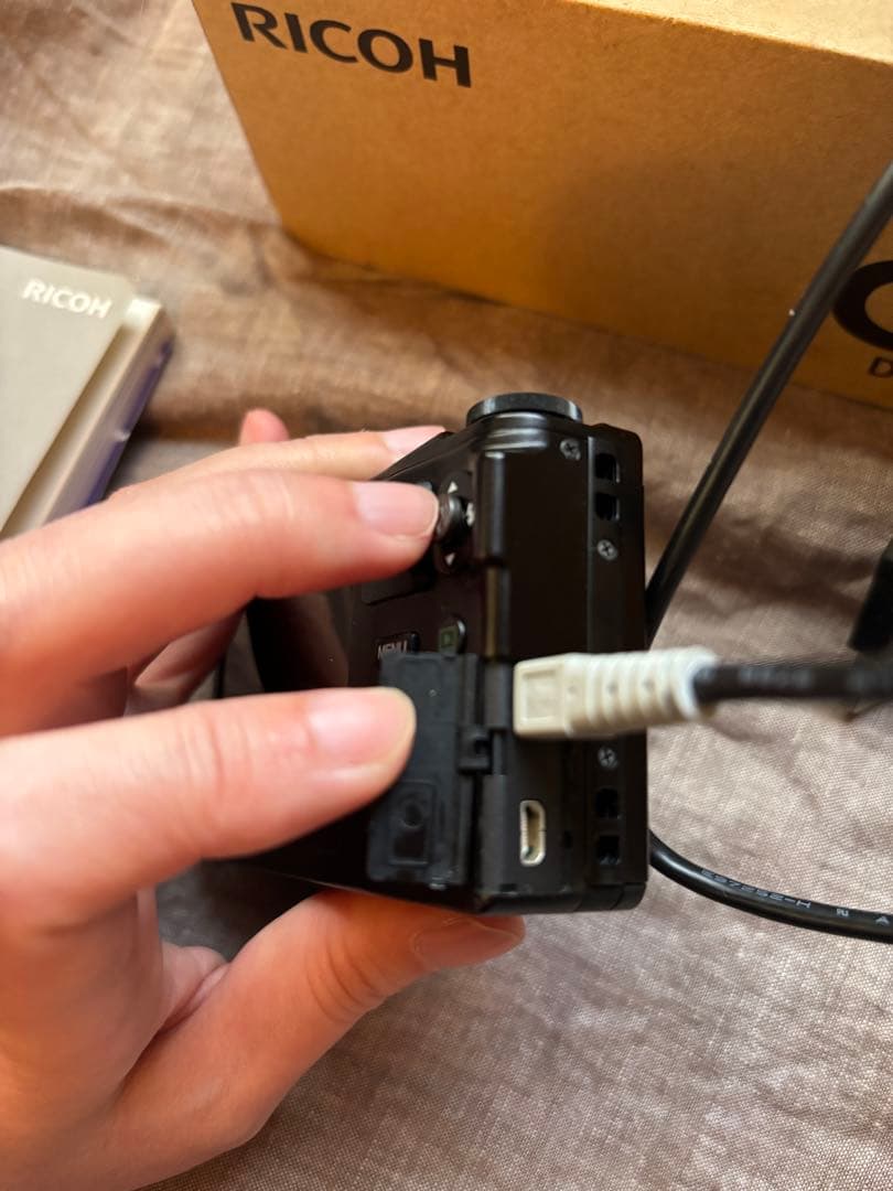 RICOH CX5 デジタルカメラ 本体