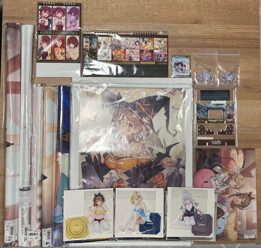 ガストショップ　アトリエシリーズ　タペストリー他グッズまとめ売り