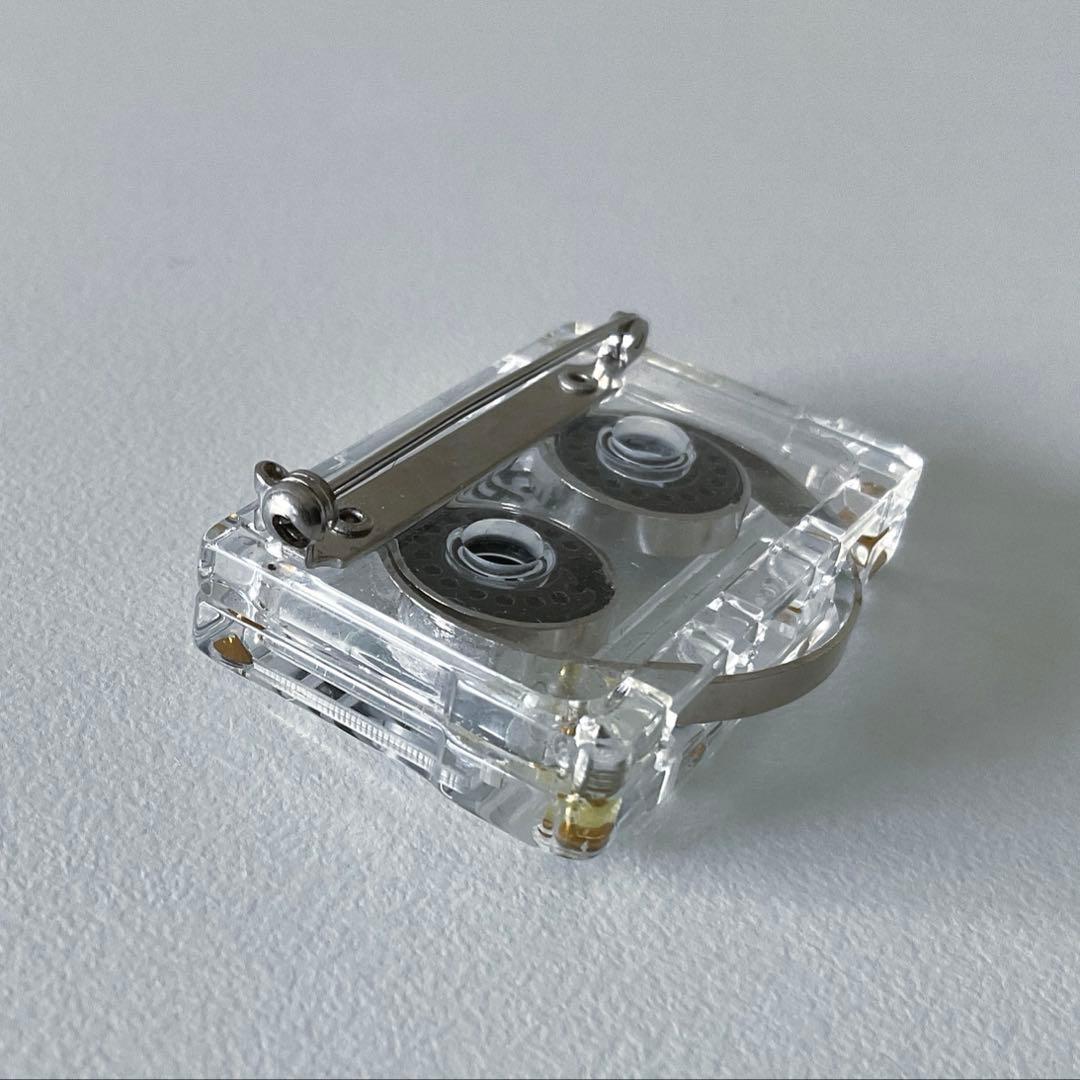 CHANEL カセットテープ　ブローチ