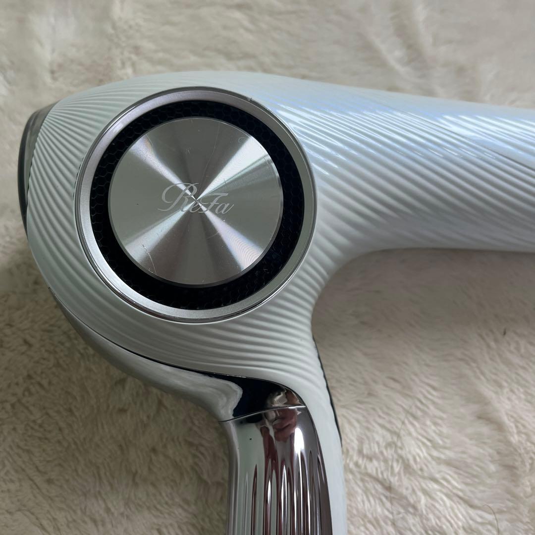 リファビューテックドライヤープロ RE-AJ02A ホワイト