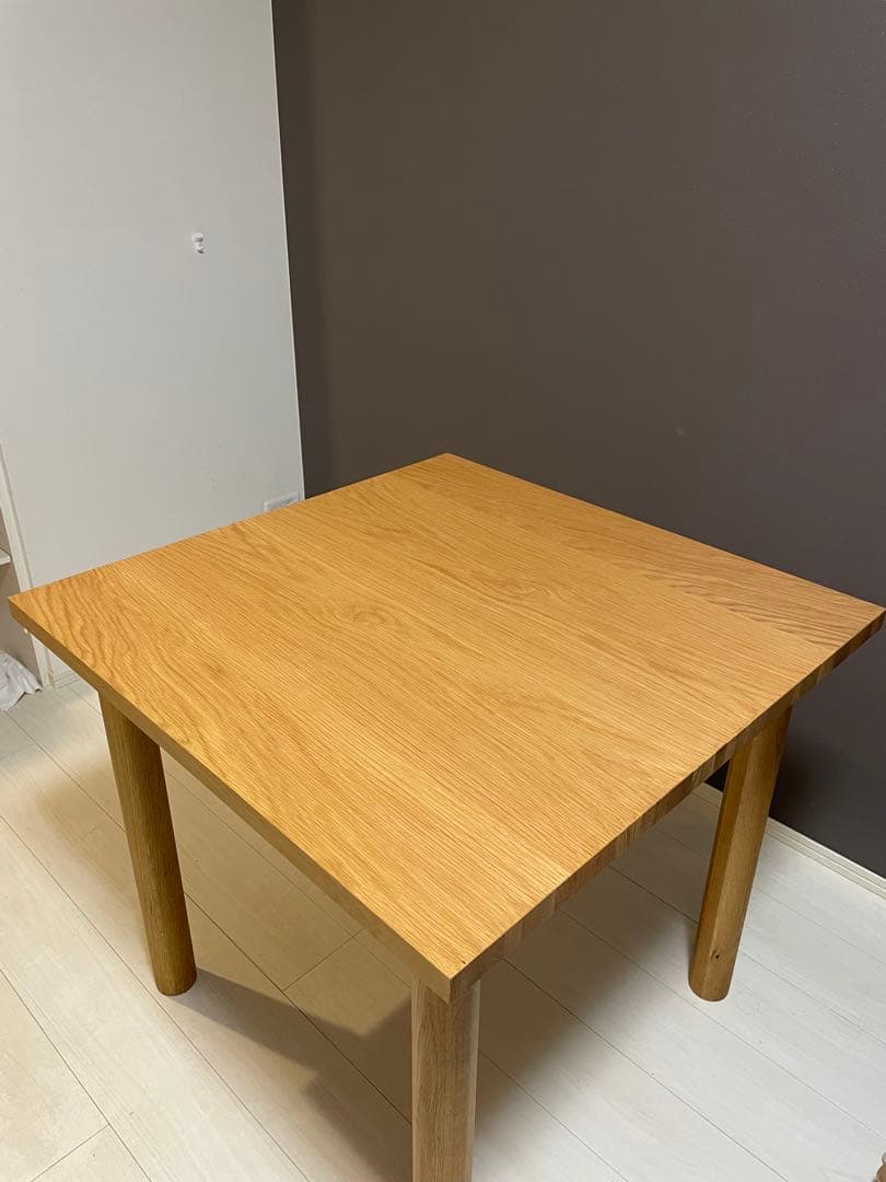 無印良品　正方形ダイニングテーブル