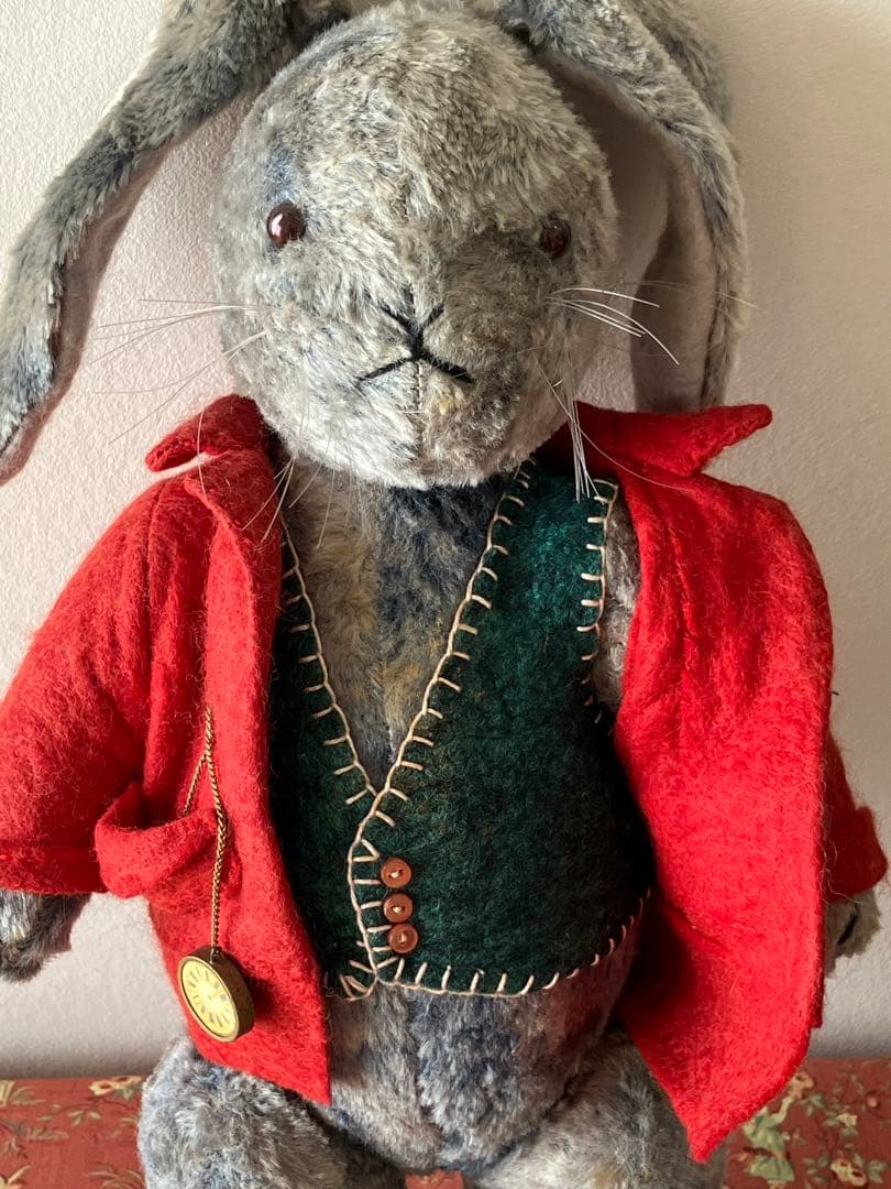 ナオミライト　不思議の国のアリスうさぎ　作家物テディベア