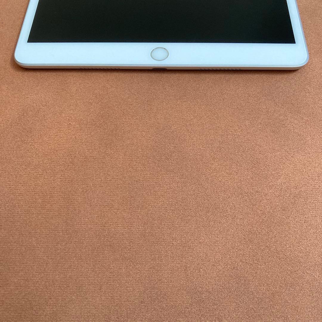 274 外観美品☆電池ほぼ新品☆iPad Air3 64GB WIFIモデル☆