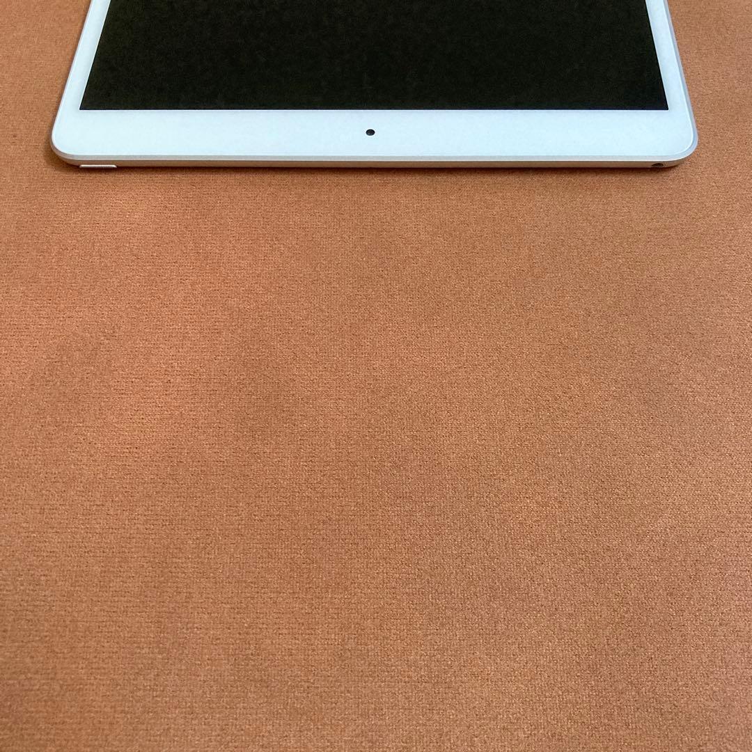274 外観美品☆電池ほぼ新品☆iPad Air3 64GB WIFIモデル☆