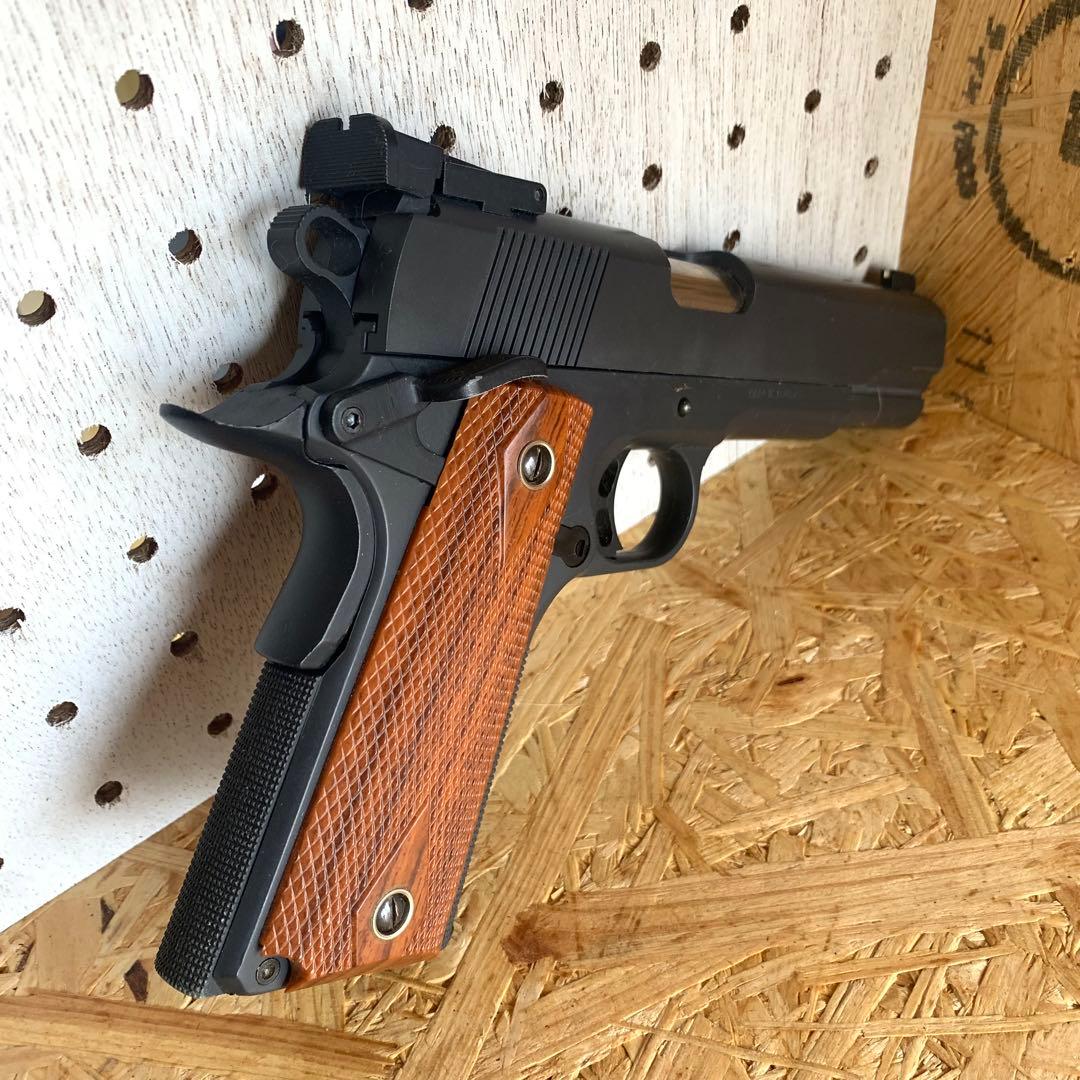 S2S M1911 ハンドガン エアコッキング ブラック シルバー木製グリップ