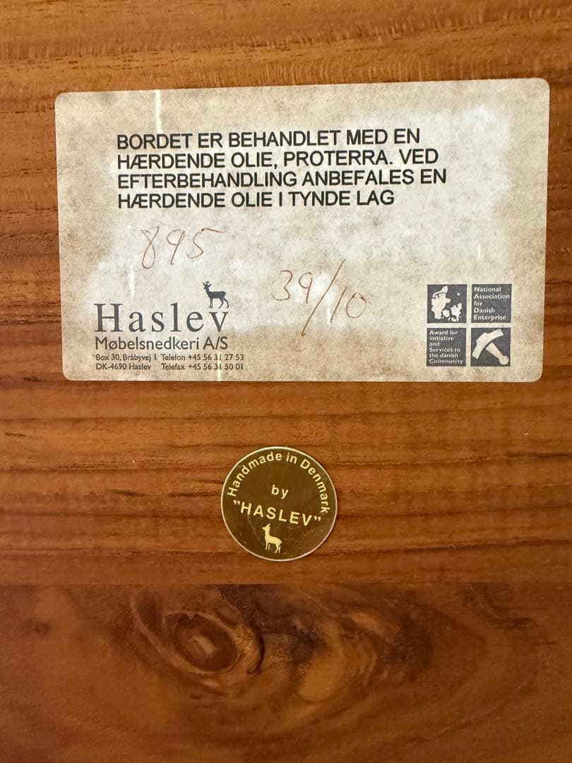 Haslev (Carl Hansenのライバル) 北欧家具ダイニングテーブル