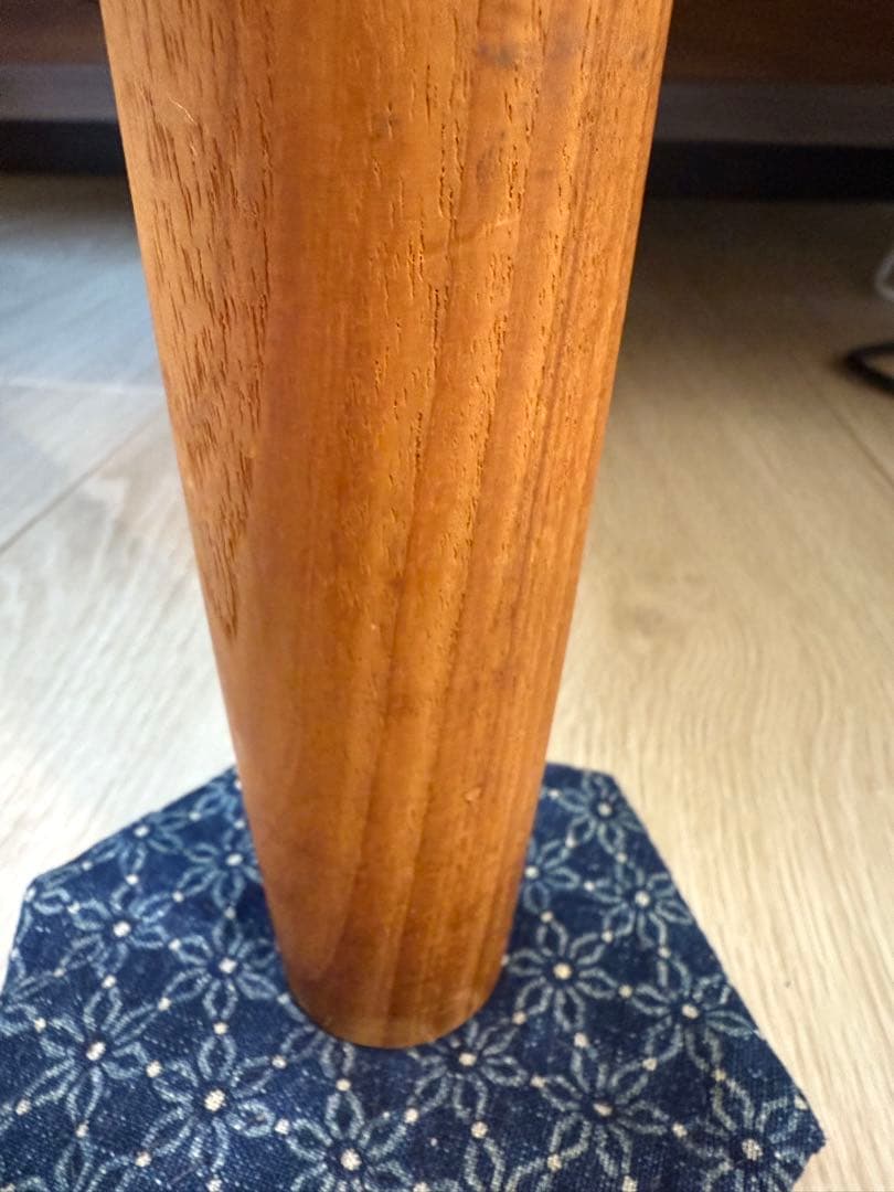 Haslev (Carl Hansenのライバル) 北欧家具ダイニングテーブル