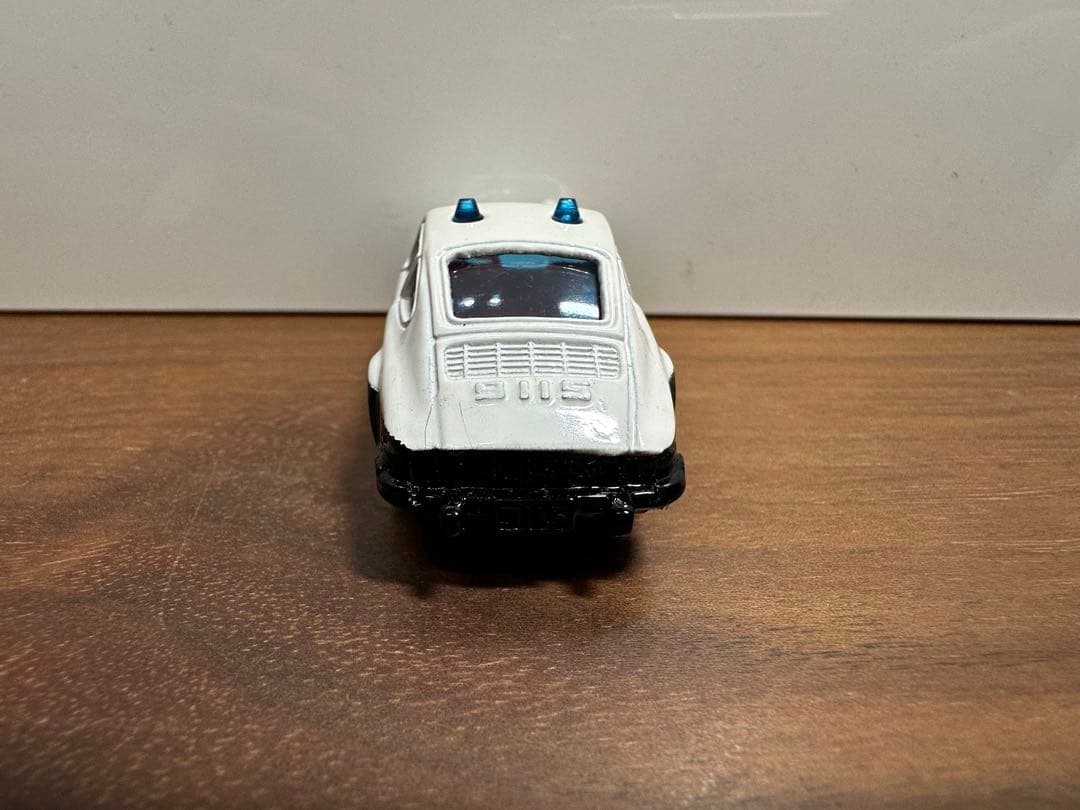 トミカ 外車シリーズ F16 1/61 ポルシェ911S ポリスカー シール付き