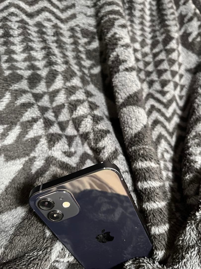 さばお様Apple iPhone 12 ブラック 本体