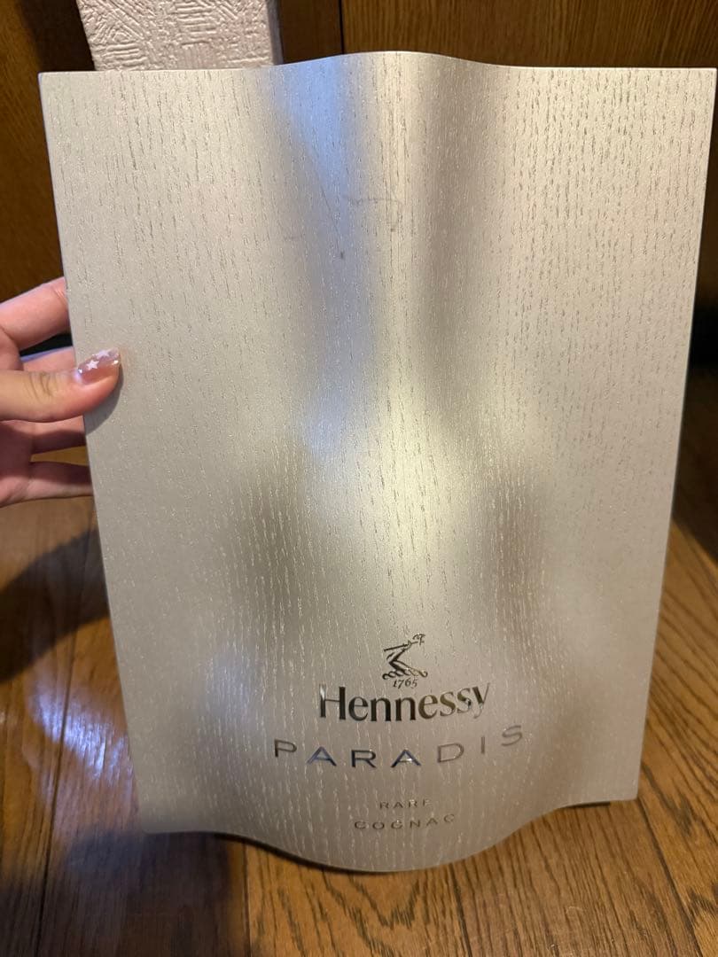 Hennessy Paradis木箱付き空瓶