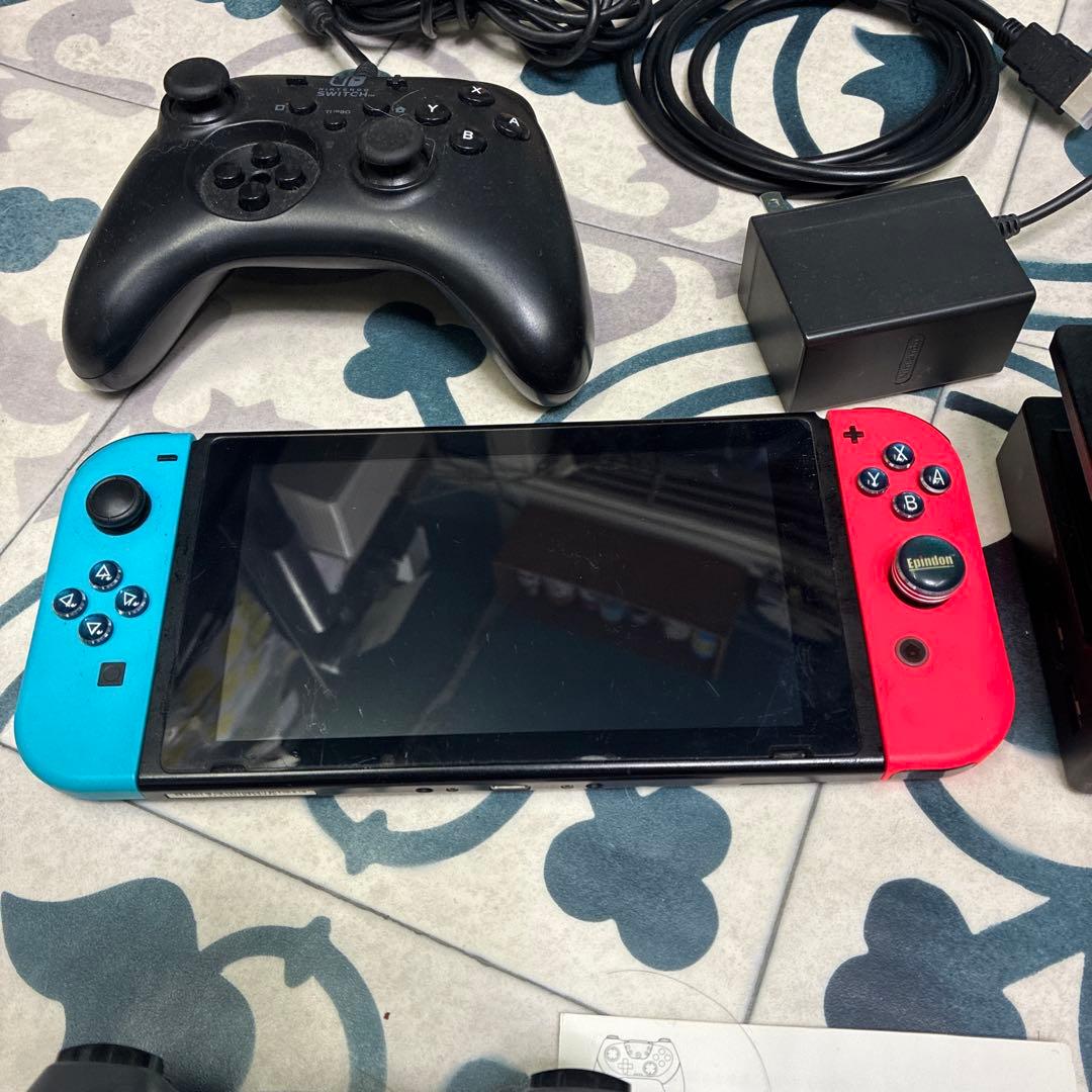 Nintendo Switch 本体とワイヤレスコントローラー2セット その他