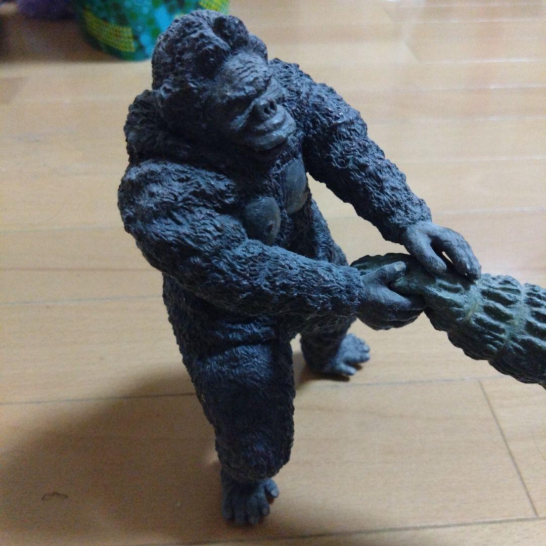ゴジラフィギュア 約30cm スタンド付き
