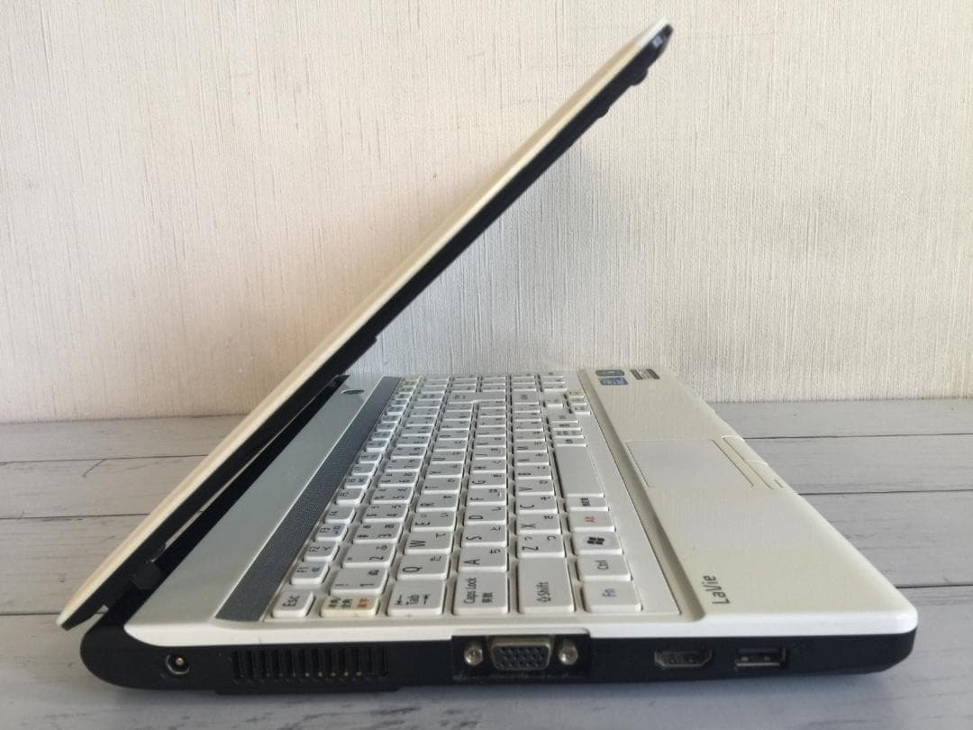 NEC PC-LM550DS3EW 13.3型液晶 コンパクト テンキ付きノート