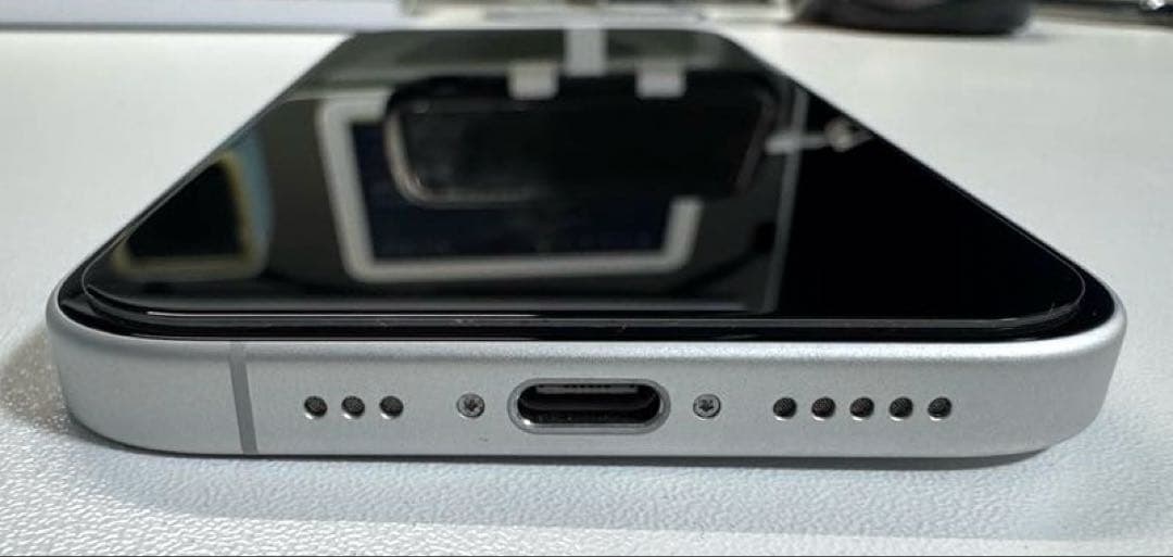 【美品】Apple iPhone16 128GB SIMフリー