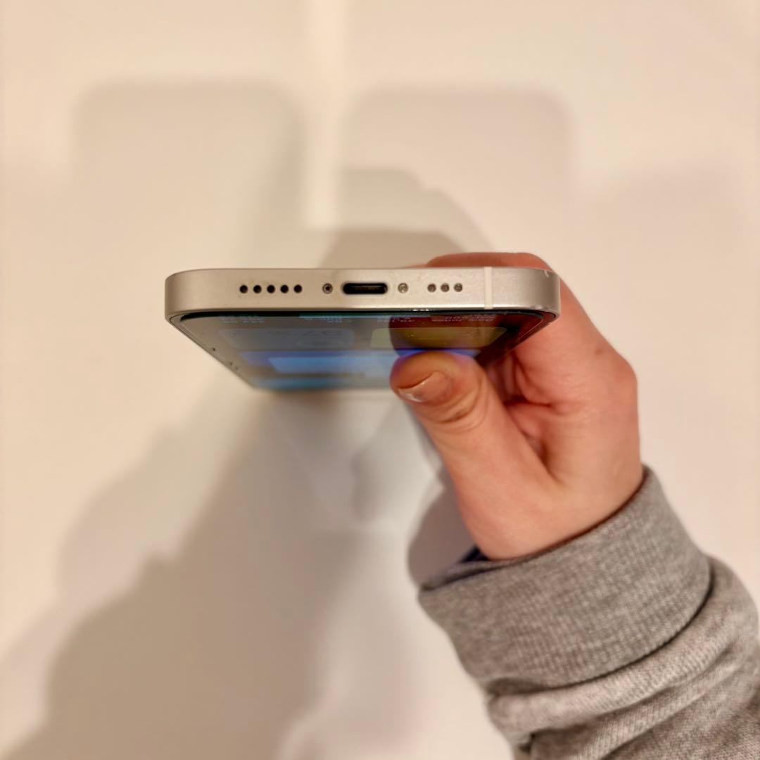 スマートフォン本体 Apple iPhone 12 64GB