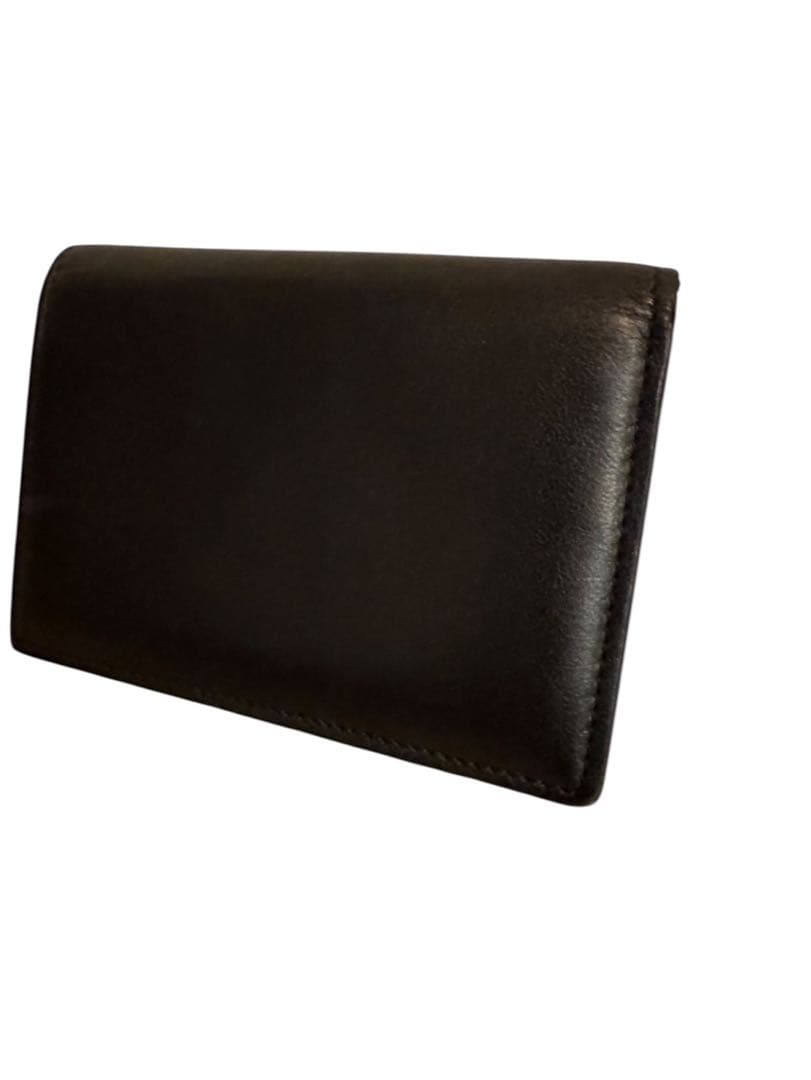 VALENTINO，ヴァレンティノガラヴァーニ 黒 レザー 二つ折り財布ブラック