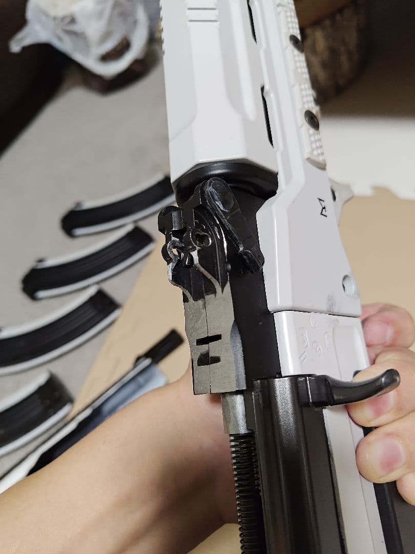 東京マルイ 次世代AK WHITE STORM ホワイトストーム カスタム品