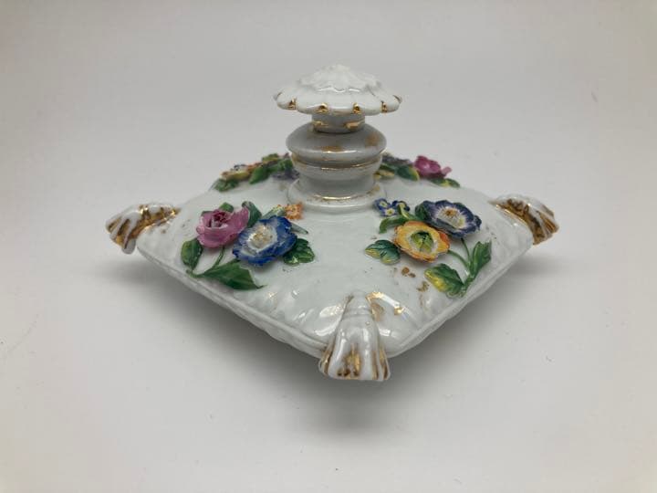 マイセン　アンティーク　立体花造形　香水瓶　香水入れ