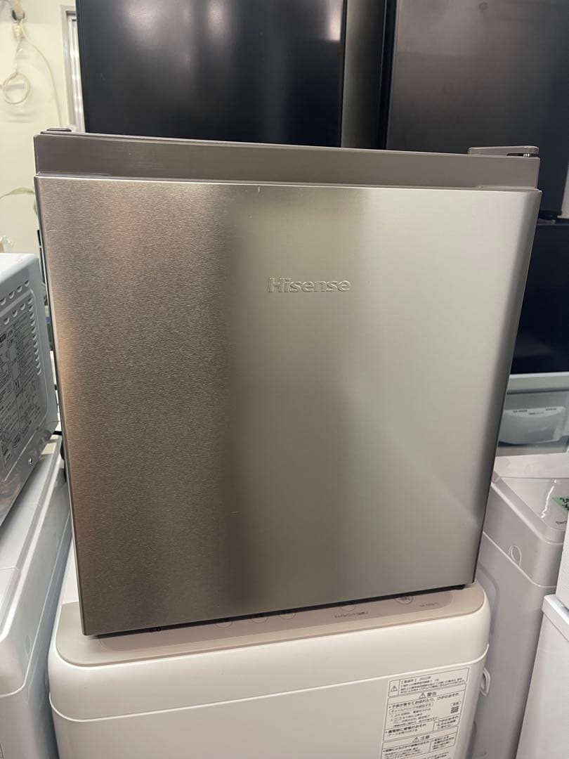 Hisense ハイセンス　小型冷蔵庫 HR-A45S　2023年製