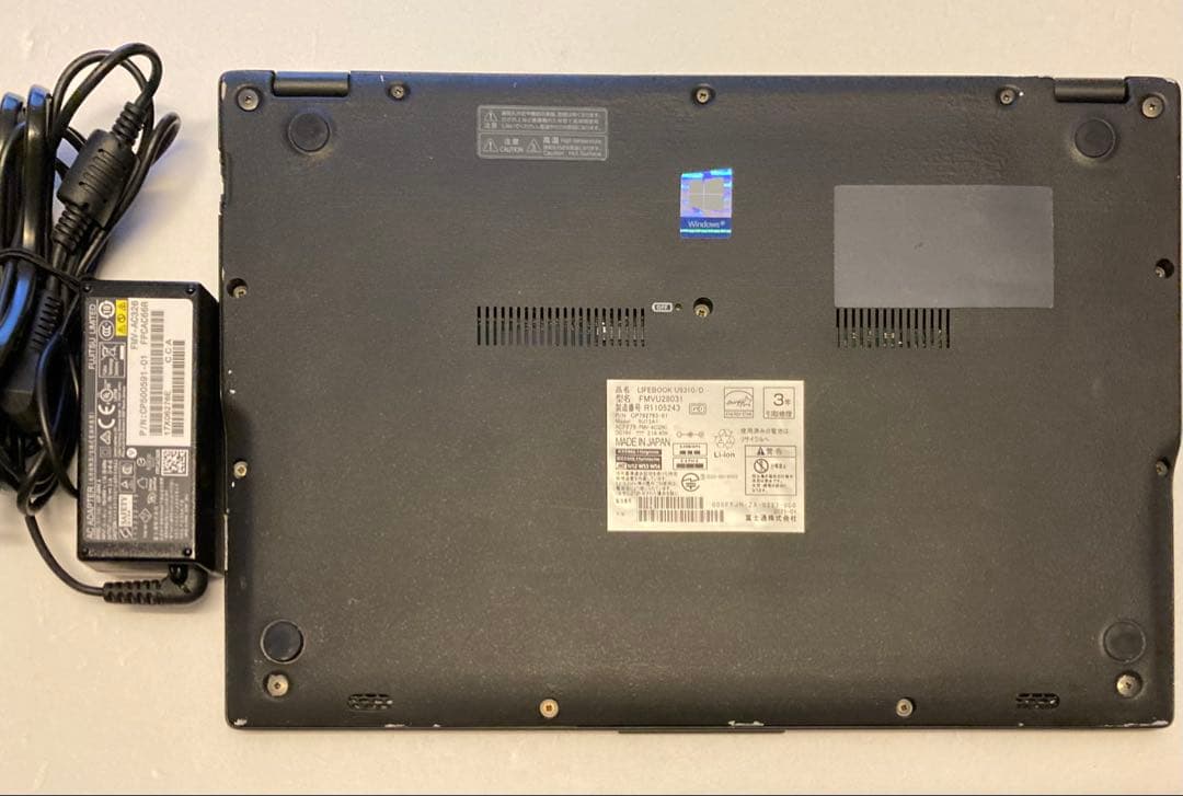 富士通 U9310/D Core i5-10310U 10世代　Mem8GB