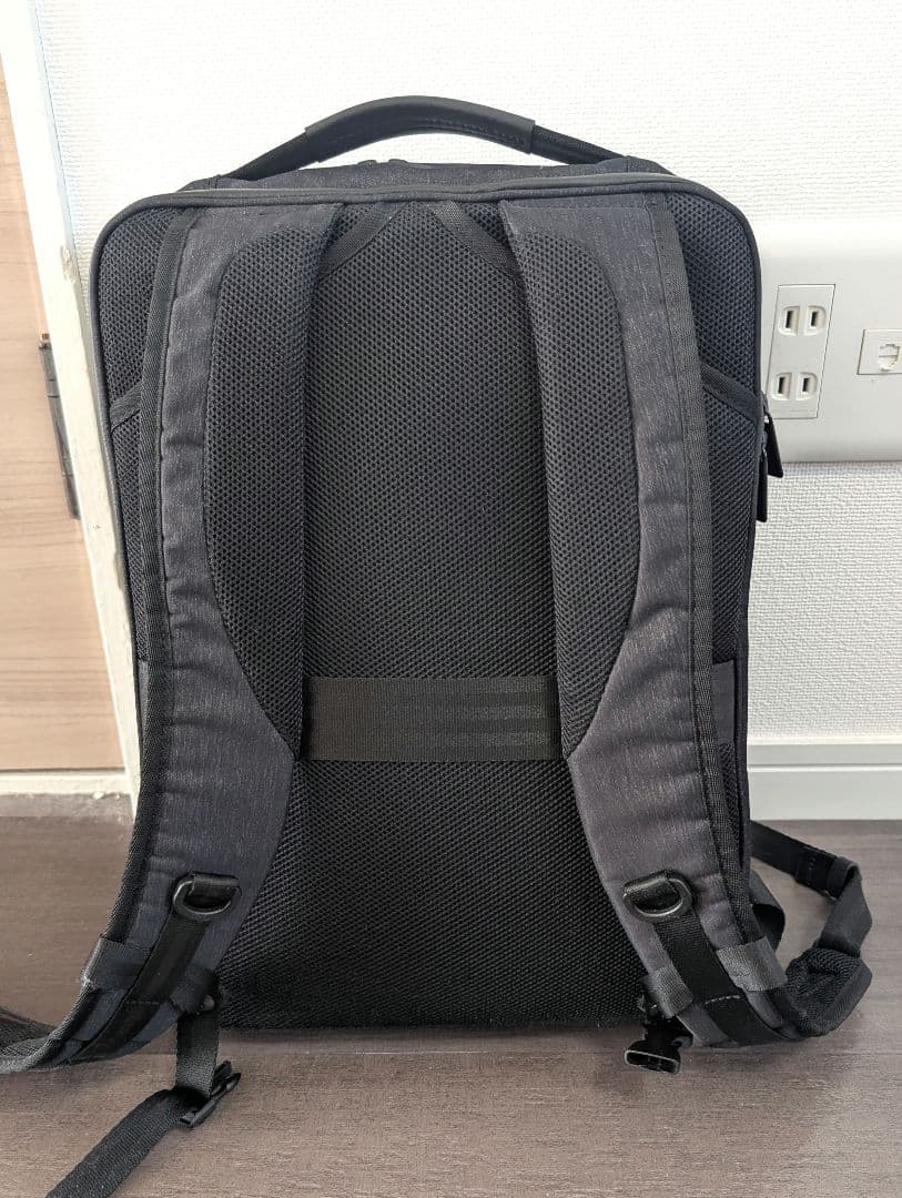 【極美品級】✨aceビジネスリュックB4　撥水軽量 定価28600円10％OFF