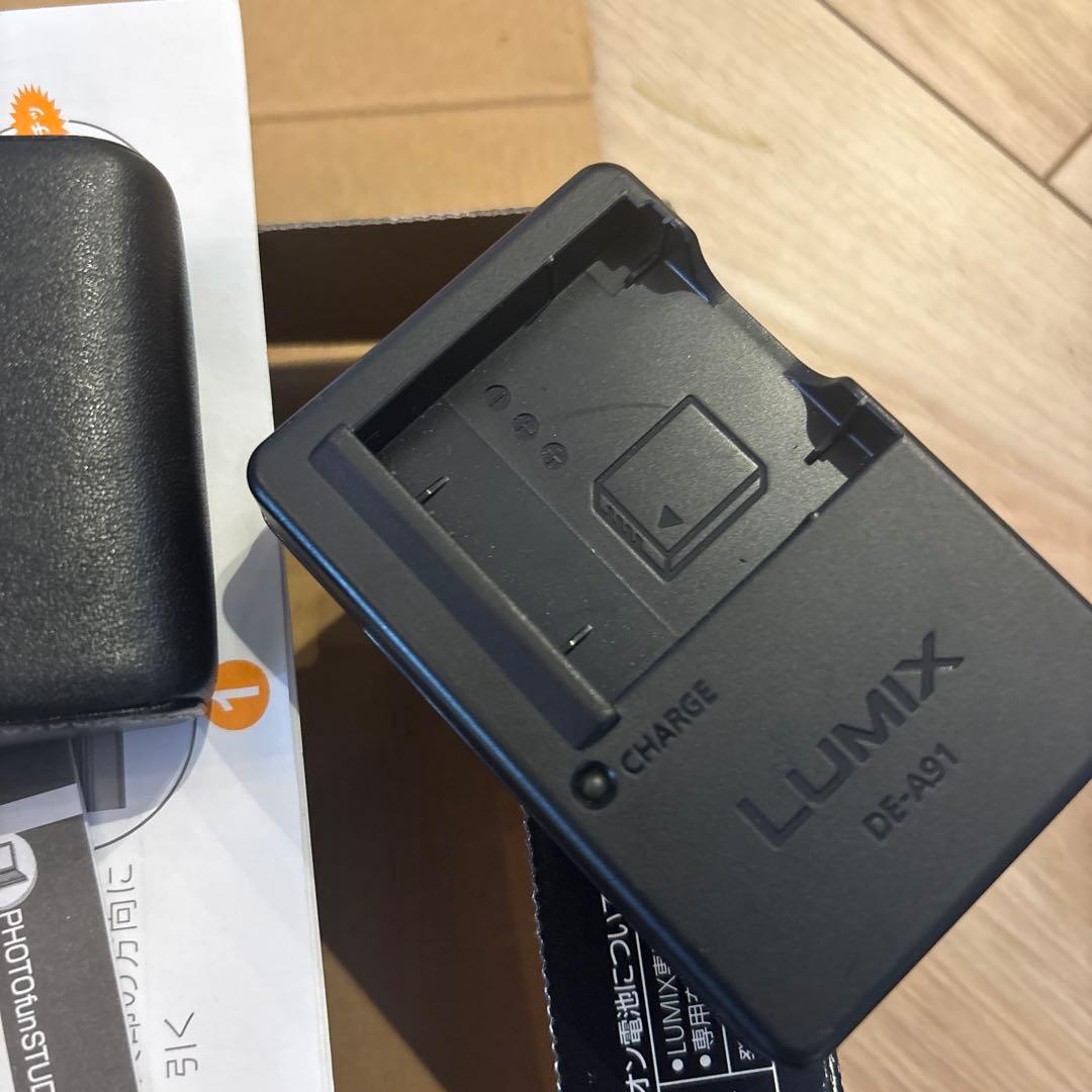 Panasonic Lumix FH5 パイオレット 16MP