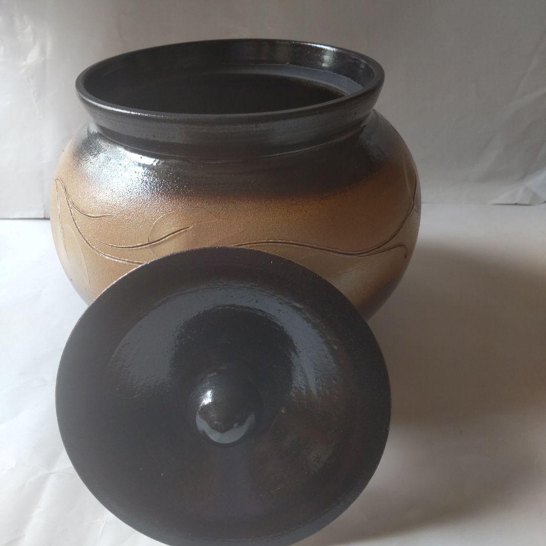 京焼 西川實 作 塩釉葉文流 水指 共箱 茶碗 茶道具 抹茶碗 美品 です。