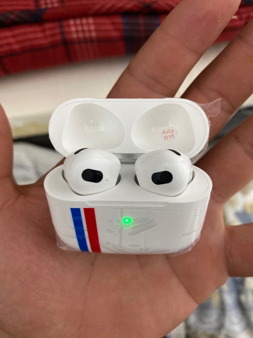 ヘッドホン Apple AirPods 3 pro 6 s