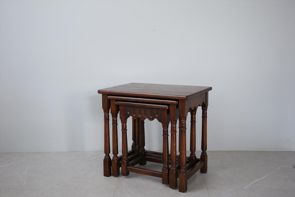 英国アンティーク木製ネストテーブル3台/収納式机/サイドテーブル(83-149)