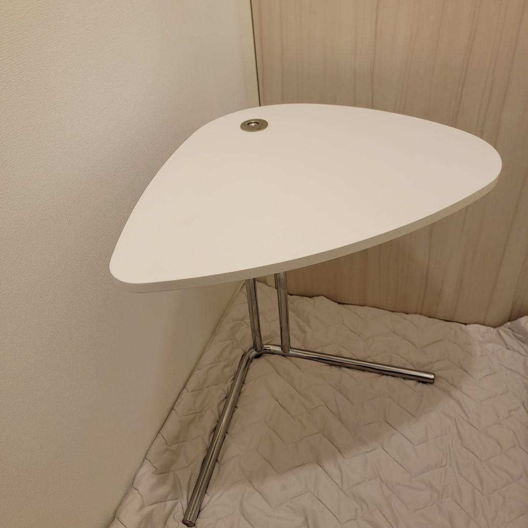 ACTUS アクタス TECTA テクタ K22 ホワイト三角形 サイドテーブル