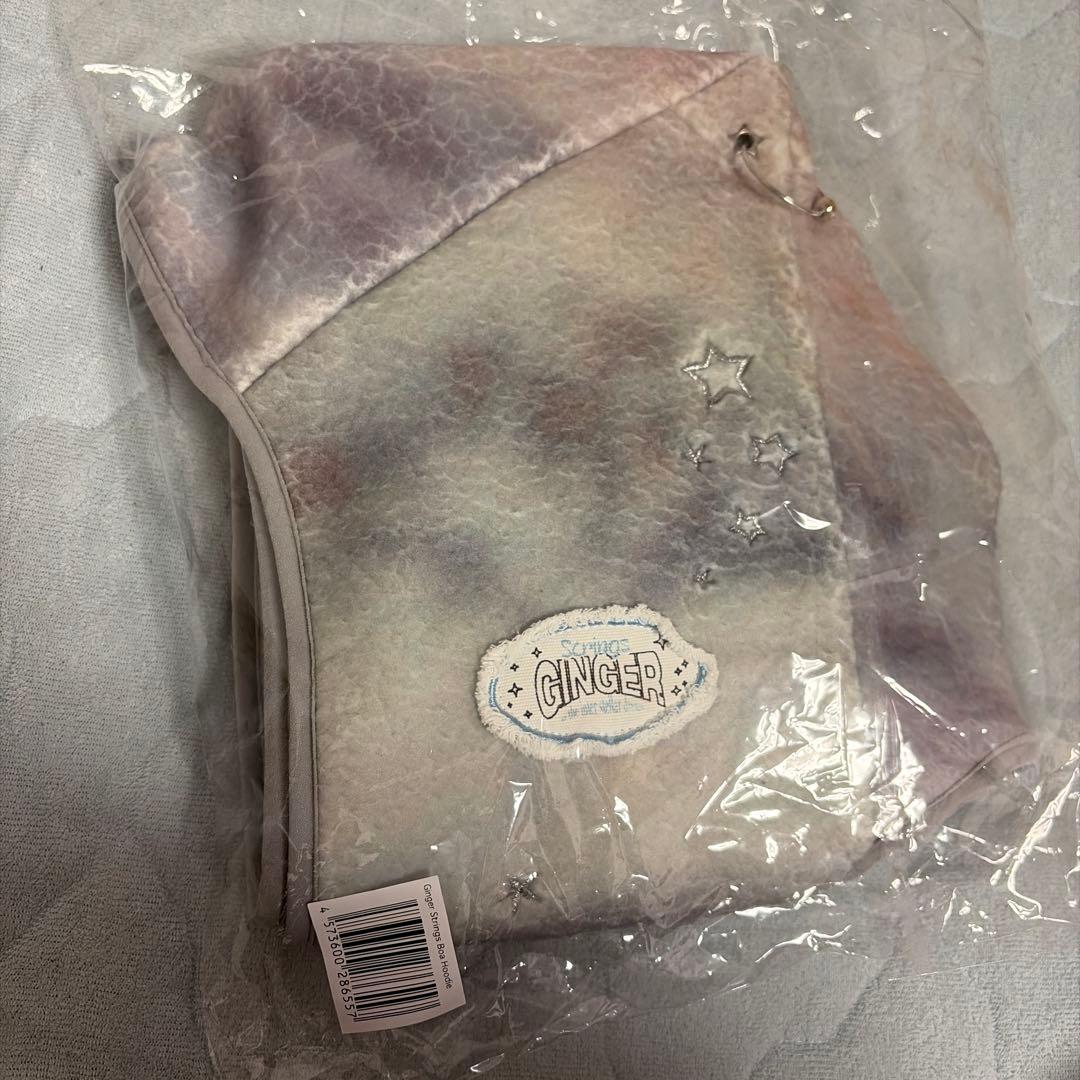 ずとまよ　Ginger Strings Boa Hoodie