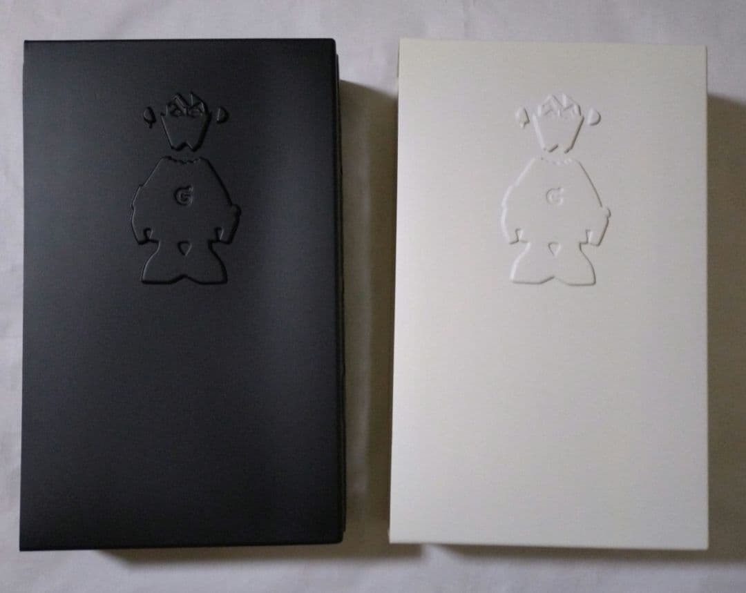 【希少品】マイケル・ラウ ガーデナーガラ gardenergala白.黒各1計2