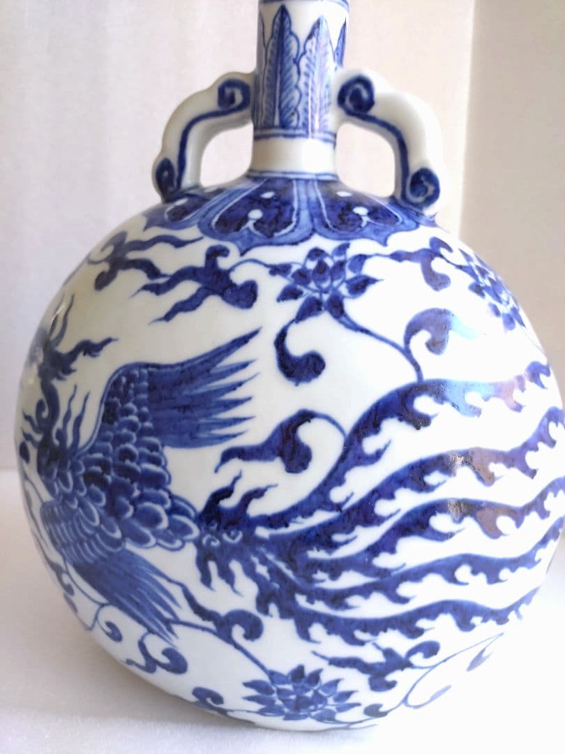 開運ー青龍と鳳凰の白青磁の壺