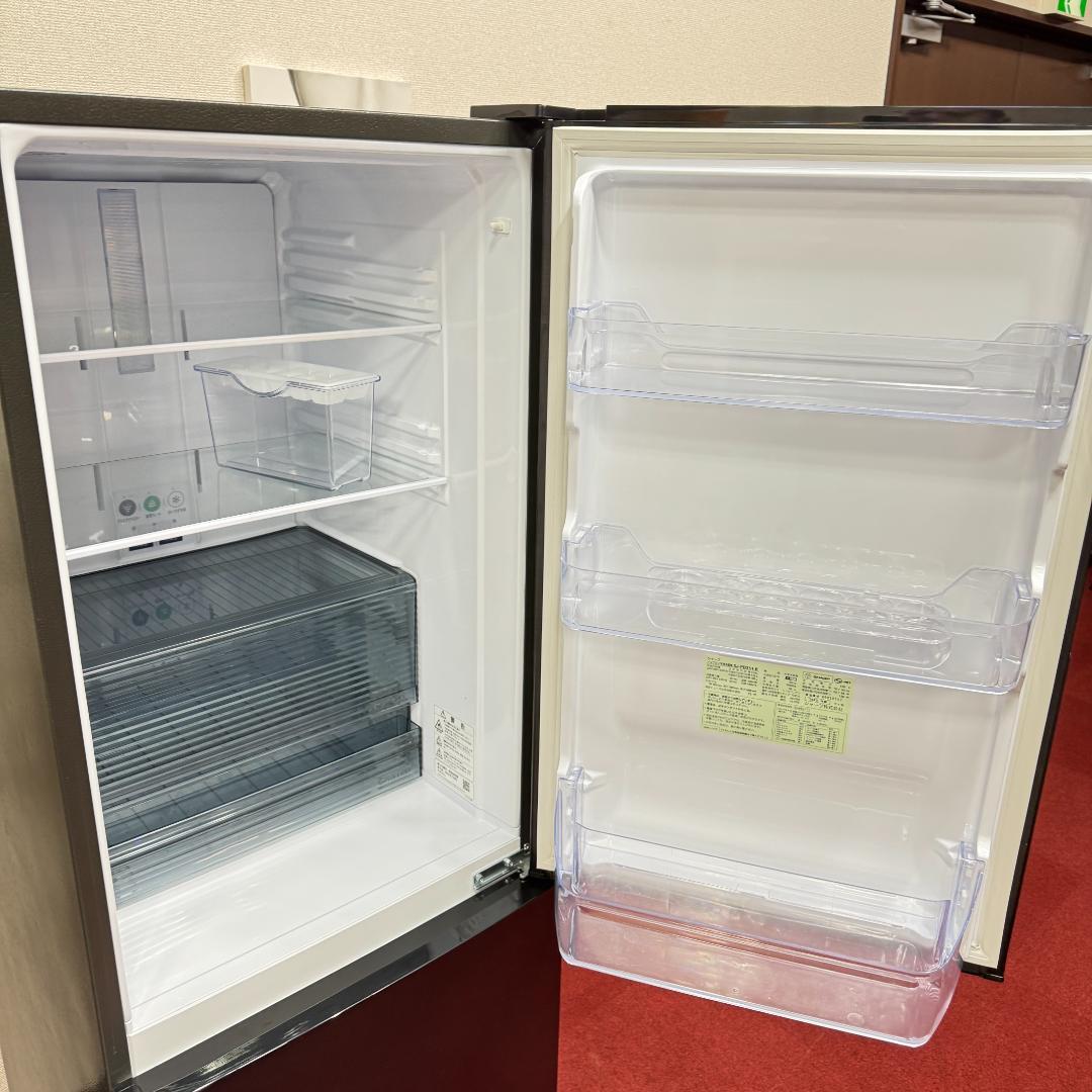 東京23区送料無料　超美品シャープ2022年製　2ドア310L　洗浄/除菌済み