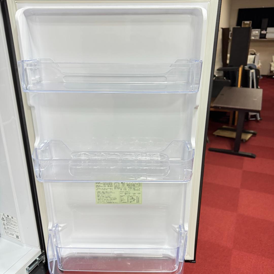 東京23区送料無料　超美品シャープ2022年製　2ドア310L　洗浄/除菌済み